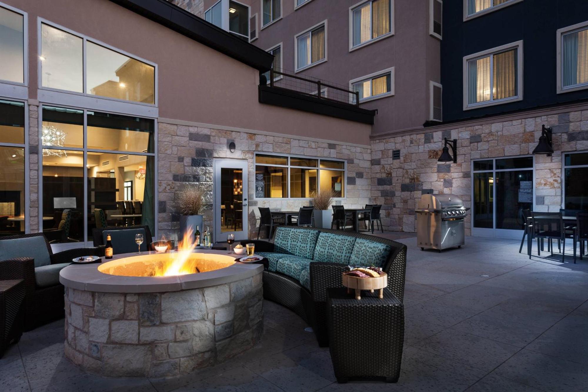 Residence Inn By Marriott Austin Lake Austin/River Place Four Points Extérieur photo